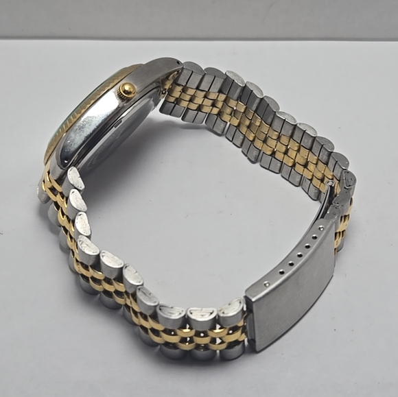 Vintage Swanson Quartz Watch Men Two Tone Fluted Bezel Diamond New Battery - Picture 9 of 10